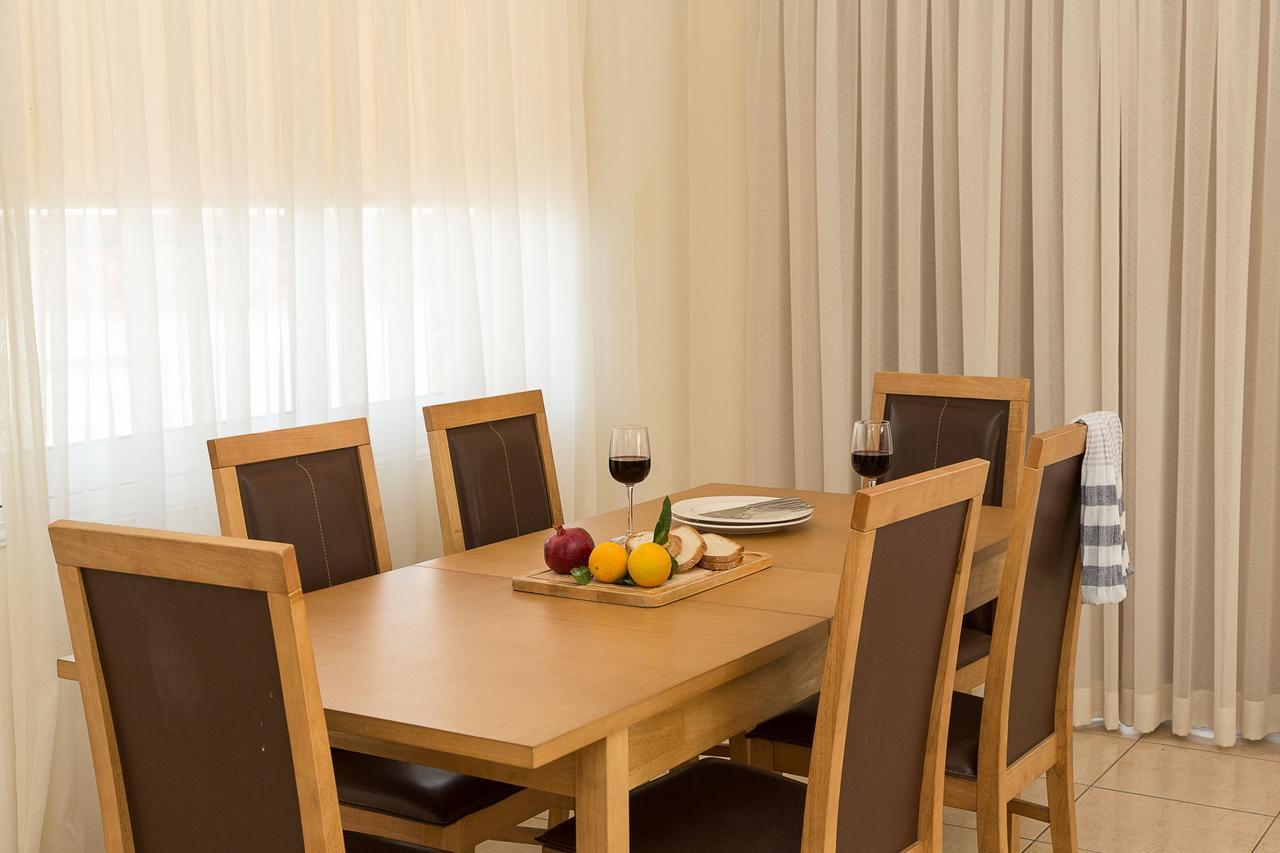 Coral Bay Sunbeam Villa Bagian luar foto